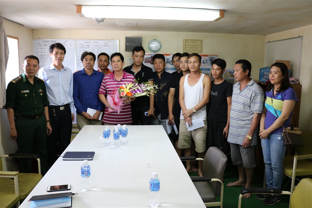 Quang cảnh buổi Tiếp nhận