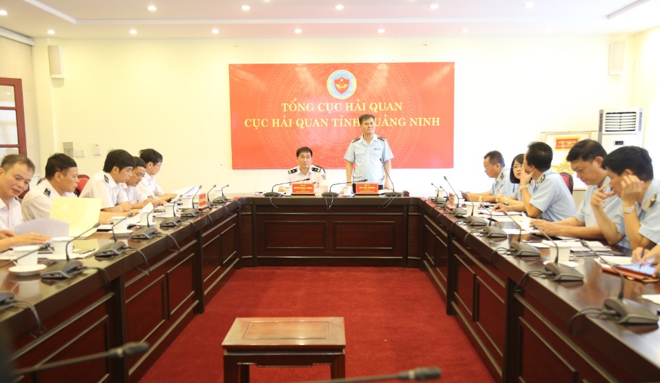 Quang cảnh cuộc họp